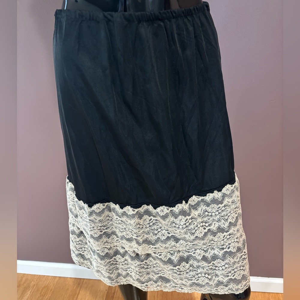 Vintage LILO Lingerie Elegant Black Lace Trim Skirt